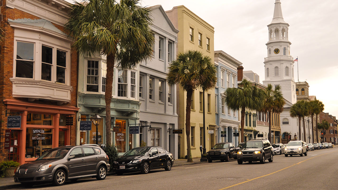 Moving to Charleston? Everything you need to know in 2024